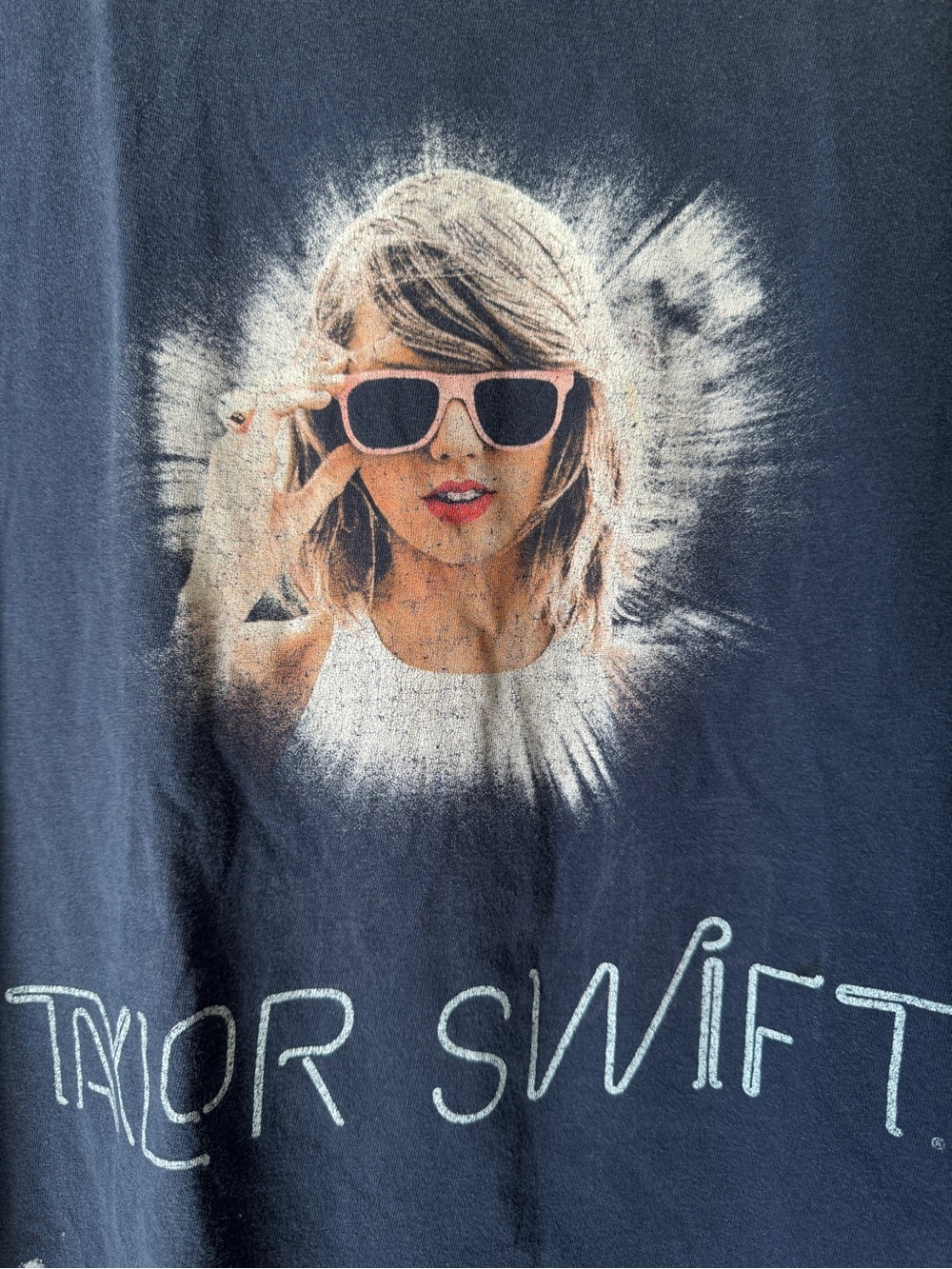 Taylor Swift 1989 World Tour Official Concert Tee Navy Blue Size L - Picture 3 of 9